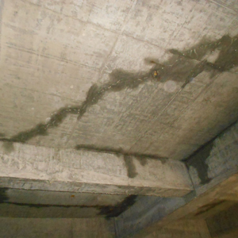 地下室天花板漏水补漏